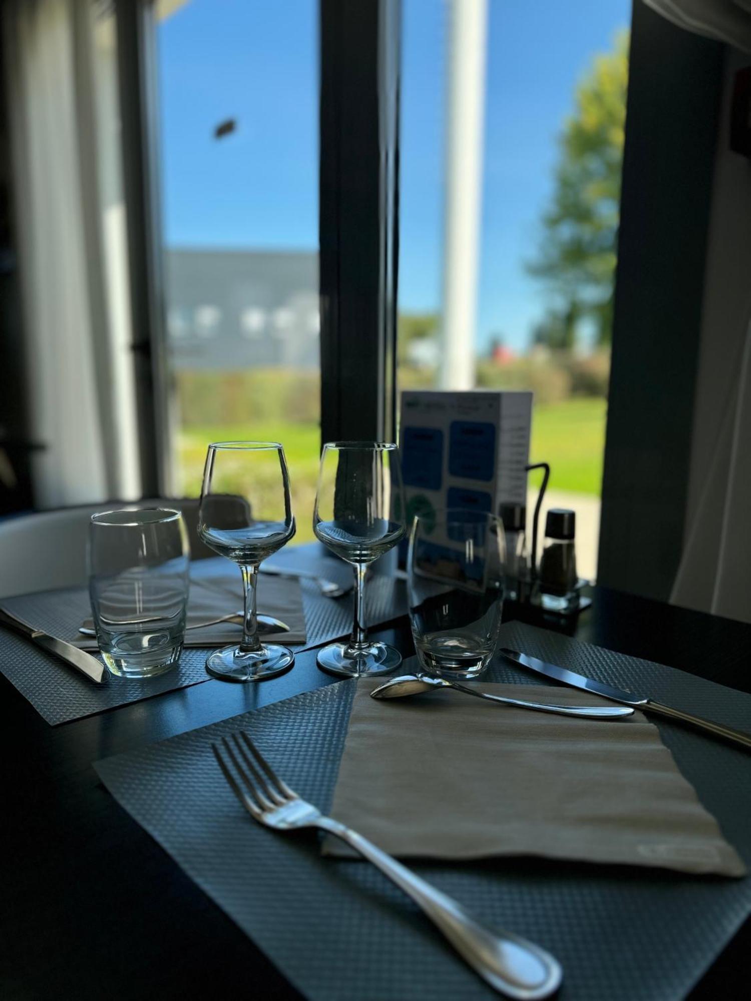 Brit Hotel Mayenne Dış mekan fotoğraf