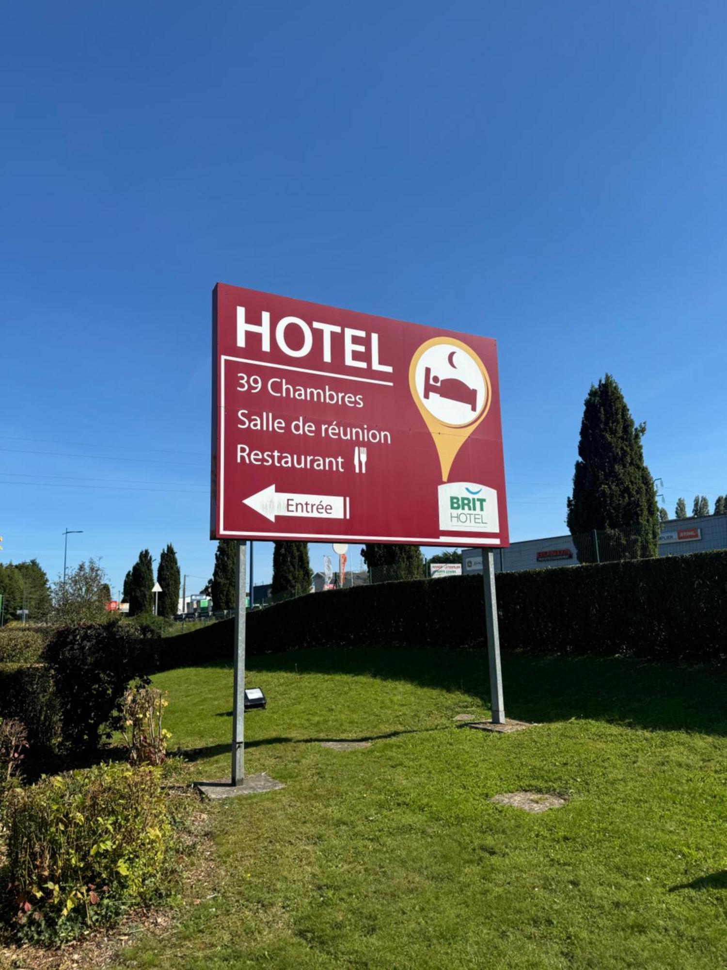 Brit Hotel Mayenne Dış mekan fotoğraf