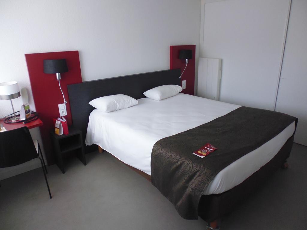 Brit Hotel Mayenne Dış mekan fotoğraf