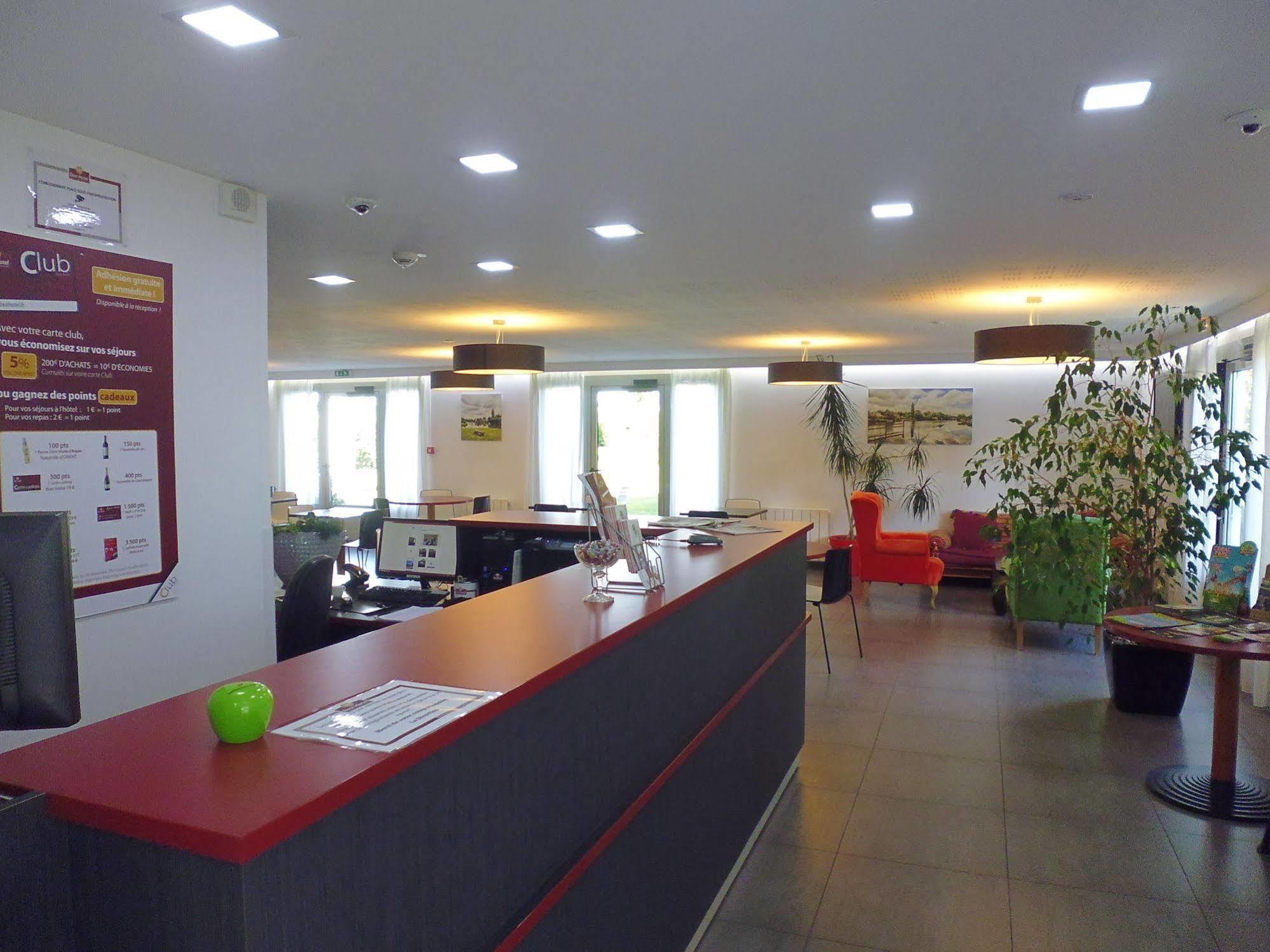 Brit Hotel Mayenne Dış mekan fotoğraf